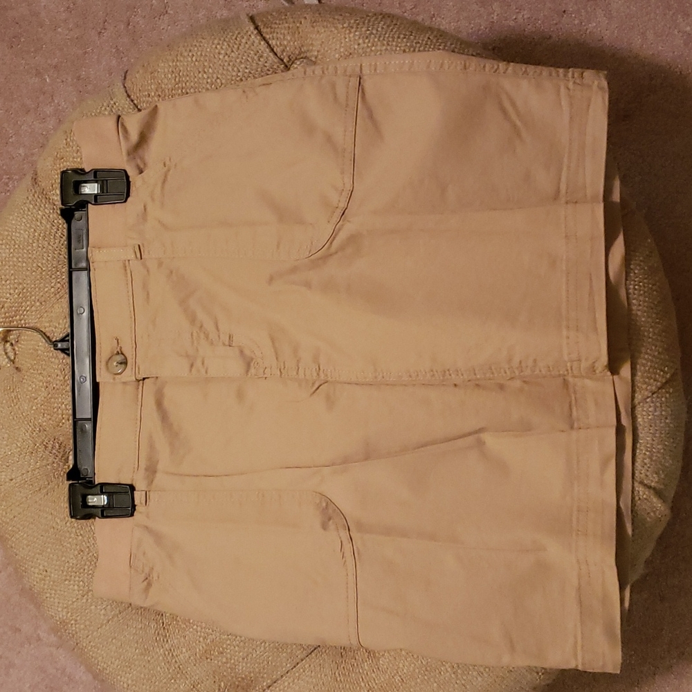 NWOT Lee skirt with built-in shorts sz 8